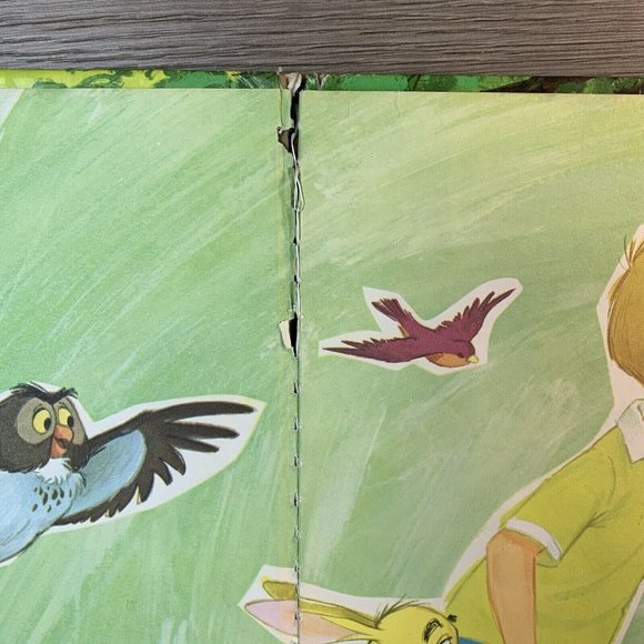 Golden Book Walt Disney Winnie-the-Pooh A Tight Squeeze 1971 A.A. Milne Vintage - Picture 6 of 9